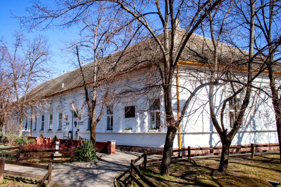 Mayor's office, Kübekháza 03