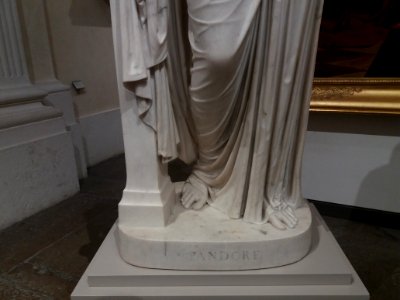 MBA Lyon - Pandore de Jean-Pierre Cortot, pieds