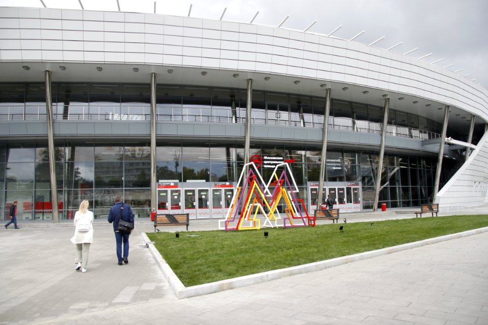 MCC 12LUZH 7073 ENTR