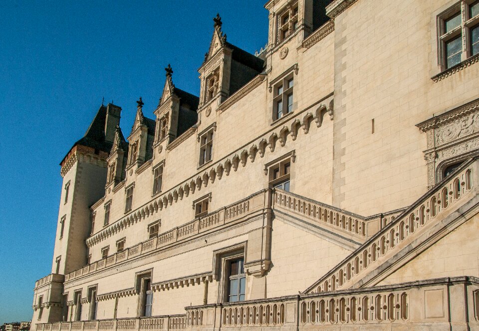 Henry iv castle renaissance