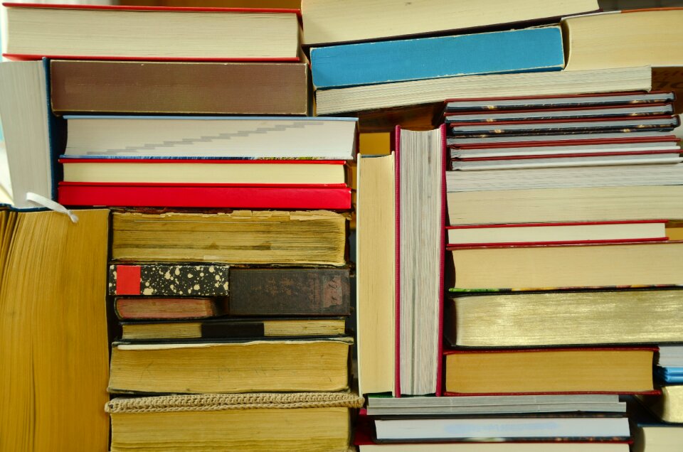 Read literature arrangement