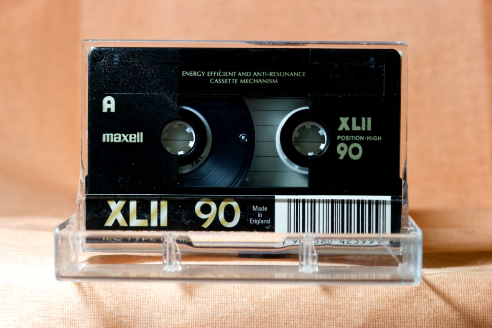 Maxell XLII 2002-2005 'Made in England' (2)
