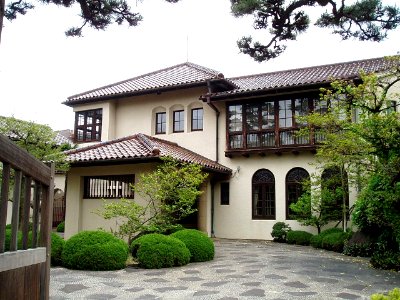 Matsuyama-Univ-Onzan-Memorial-2012050101