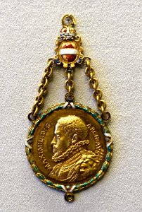 Maximilian, Erzherzog von Osterreich, Hochmeister des Deutschen Ordens, by Antonio Abondio, 1586 - Bode-Museum - DSC02806