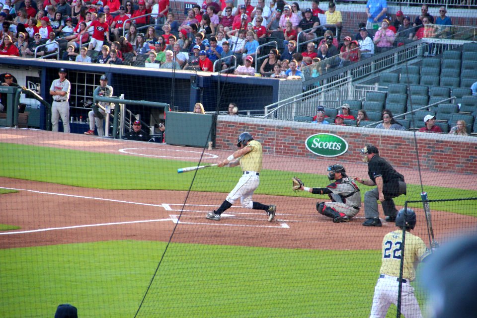 May 2017 GT vs. UGA baseball - Wade Bailey swing 1