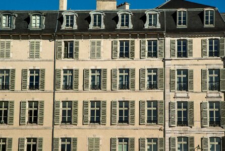 Béarn facades windows