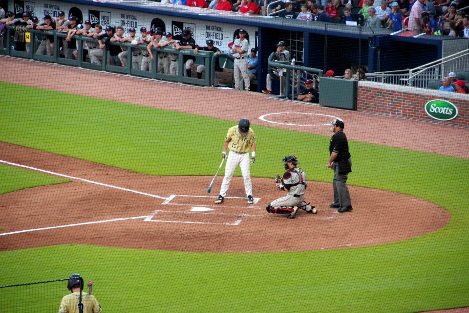 May 2017 GT vs. UGA baseball - Kyle McCann at bat 2