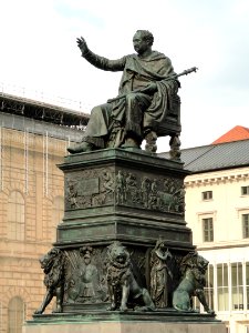 Max-Joseph-Denkmal München - DSC07519