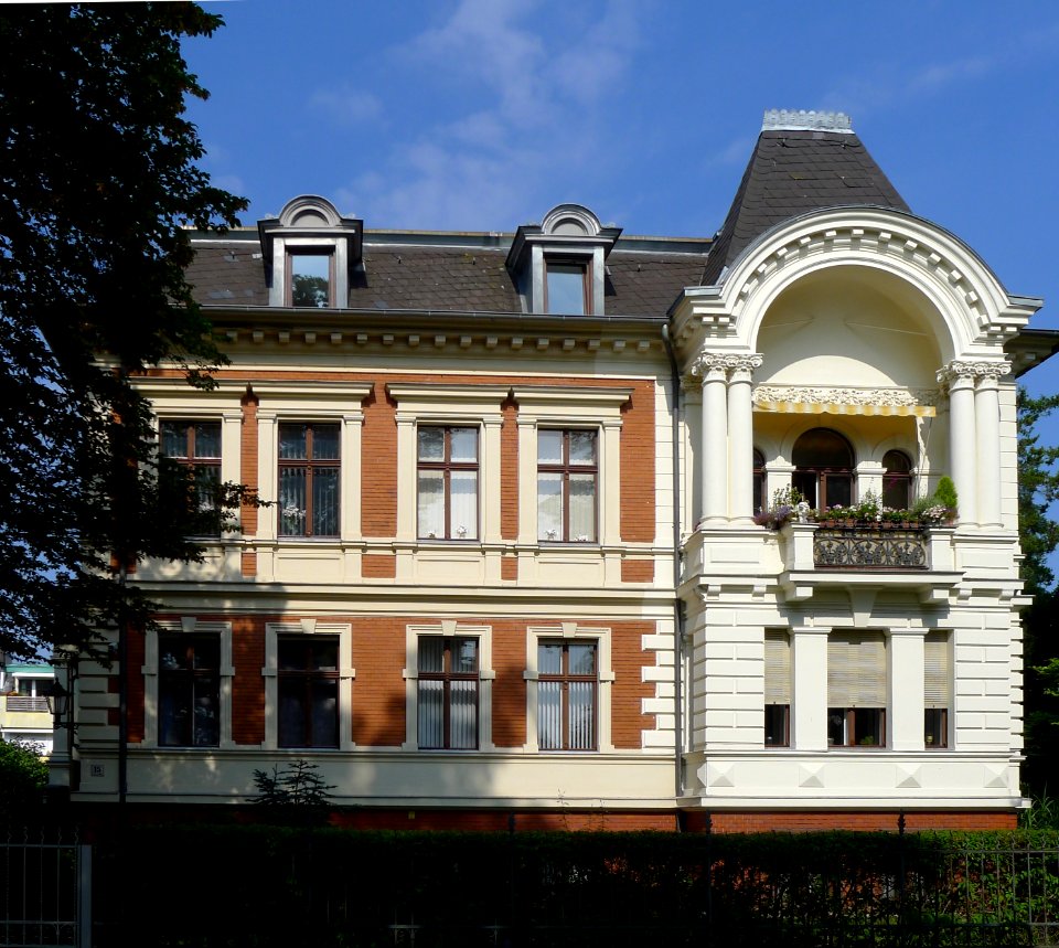 Mommsenstraße 15 (Berlin-Lichterfelde)