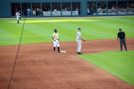 May 2017 GT vs. UGA baseball - Austin Wilhite at second