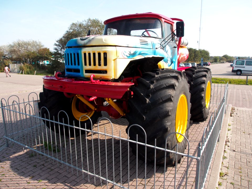 Monstertruck op Atractiepark De Goudvis, foto 3