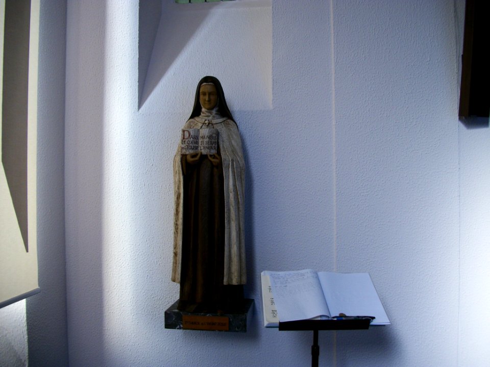 Monastère du Carmel de Lourdes - chapelle 03