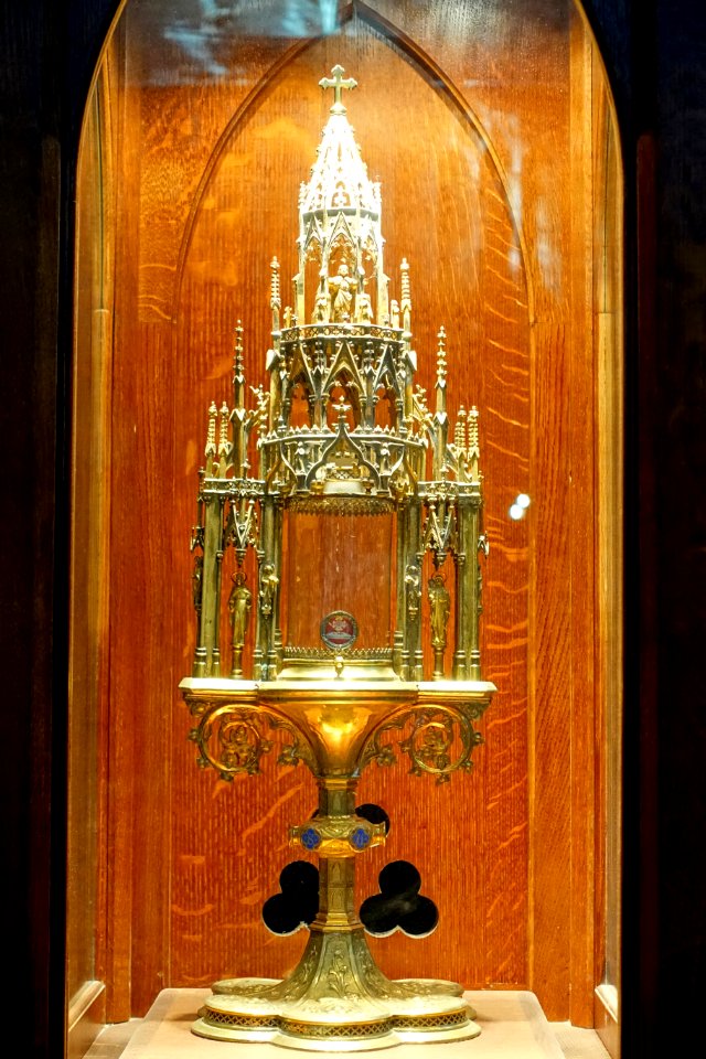 Monstrance - Église Notre-Dame du Sablon - Brussels, Belgium - DSC08109