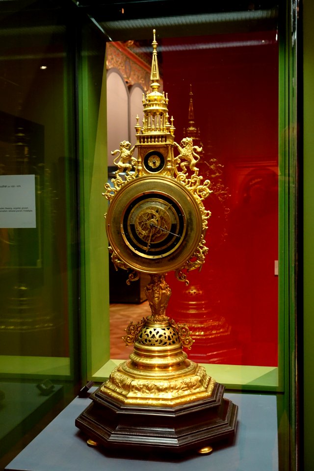 Monstrance clock by Caspar Langenbucher, Augsburg, c. 1649 AD, gilt brass, gilt bronze, iron, silver, enamel, crystal, ebony - Herzog Anton Ulrich-Museum - Braunschweig, Germany - DSC04552