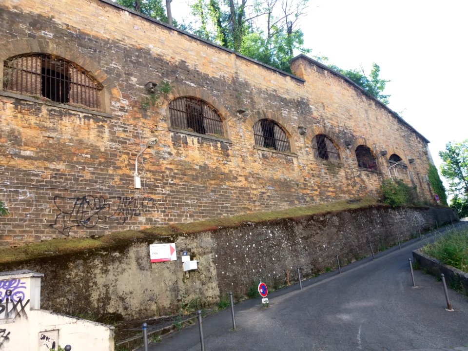 Montée de l'Observance - Fort de Loyasse - Chemin de la direction de la voirie