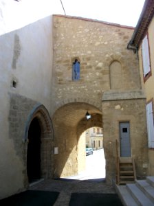 Monléon-Magnoac - Porte fortifiée 02