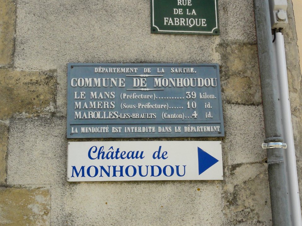 Monhoudou (Sarthe) plaque de cocher commune de Monhoudou