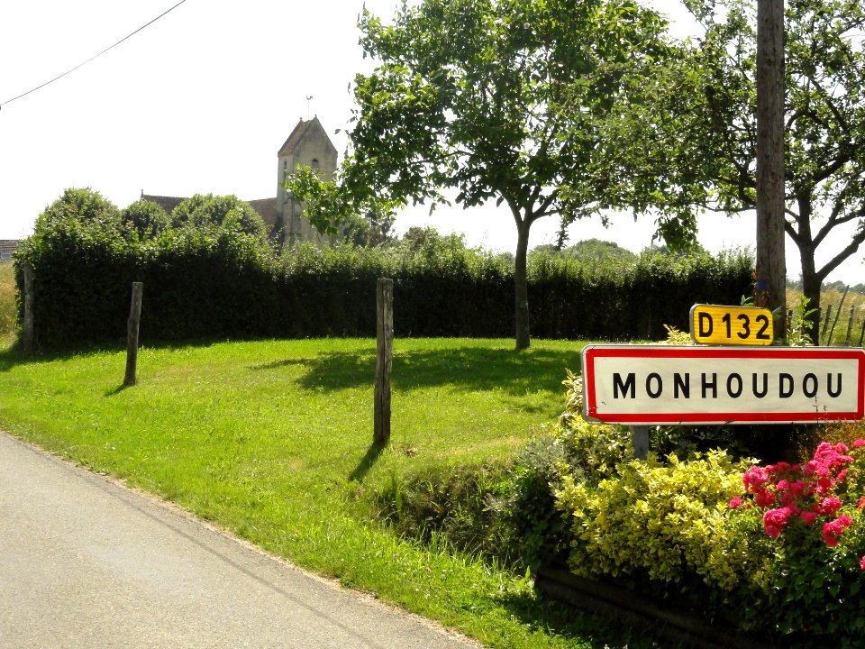 Monhoudou (Sarthe) entrée