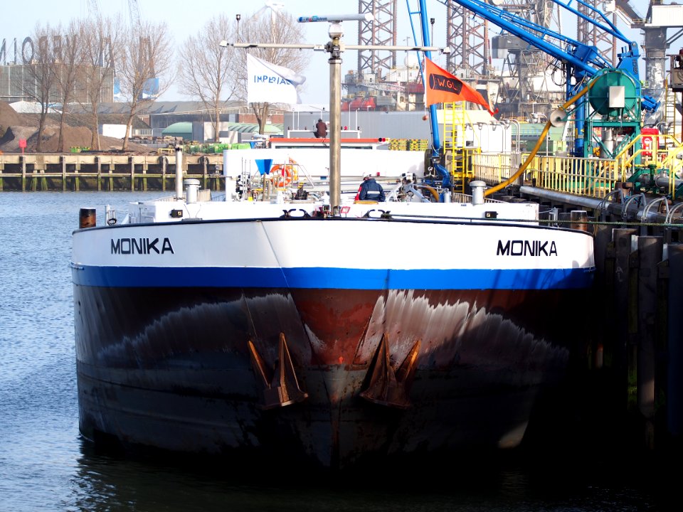 Monika (ship, 1992) ENI 04503590 Welplaathaven Port of Rotterdam pic2