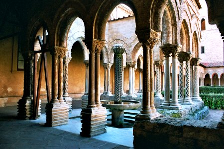 Monreale-bjs2007-03