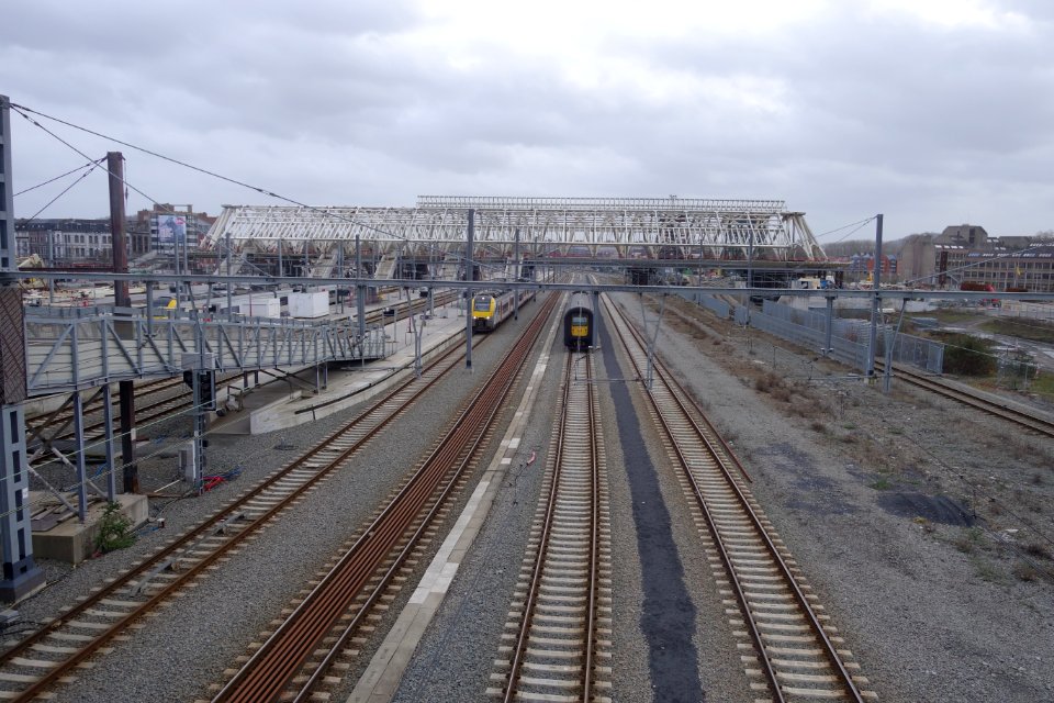 Mons train station