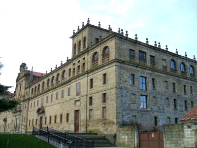 Monforte de Lemos - Colegio de Nuestra Señora de la Antigua (PP Escolapios) 01