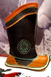 Mongolian boot, 2006 - Bata Shoe Museum - DSC00360