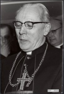 Monseigneur Bernard Johan Alfrink (1900-1987) kardinaal en aartsbisschop van Utr, Bestanddeelnr 119-0233