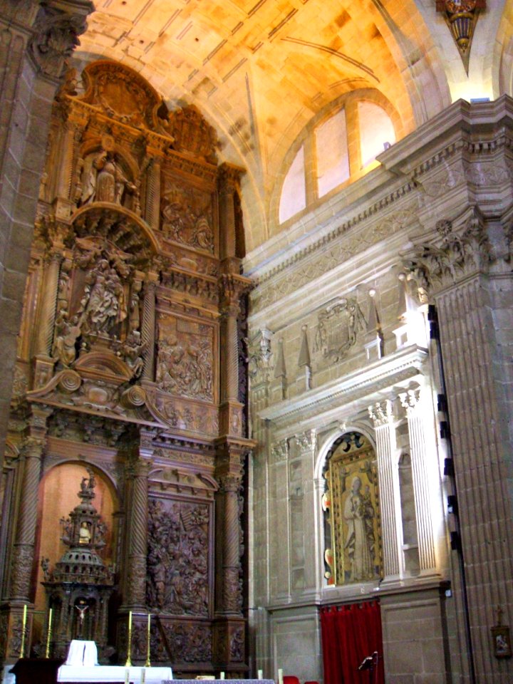 Monforte de Lemos - Colegio de Nuestra Señora de la Antigua (PP Escolapios), iglesia 24