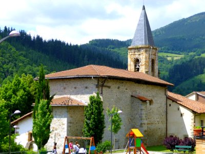 Mondragón - Iglesia de San Miguel de Uribarri 1