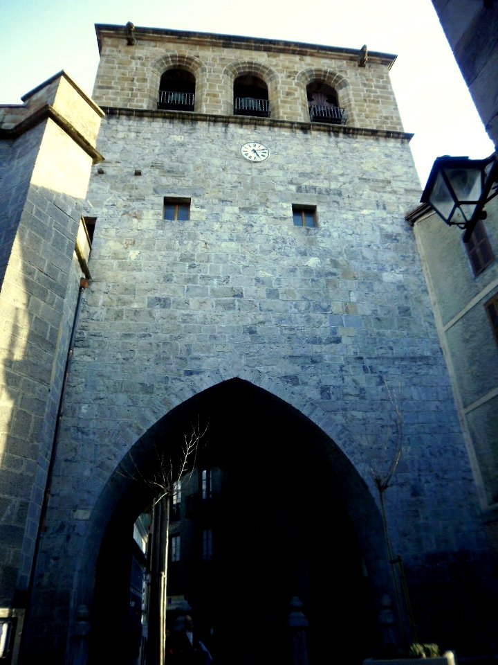 Mondragon - Iglesia de San Juan Bautista 03