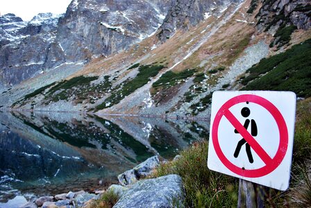 Closed road trail prohibition of passage photo