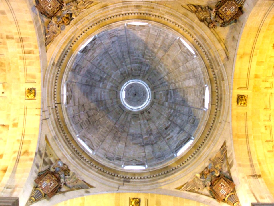 Monforte de Lemos - Colegio de Nuestra Señora de la Antigua (PP Escolapios), iglesia 02