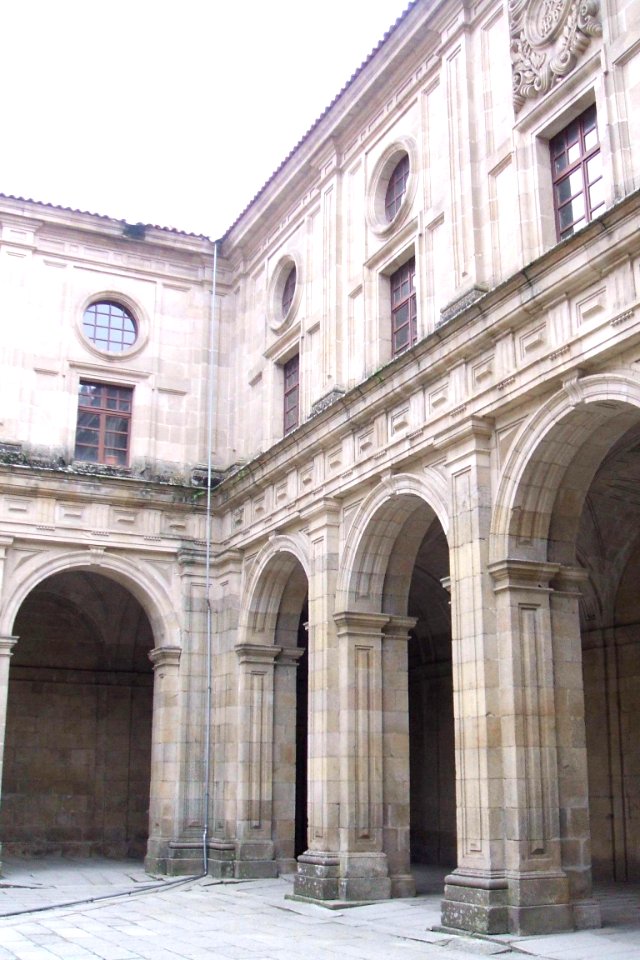 Monforte de Lemos - Colegio de Nuestra Señora de la Antigua (PP Escolapios), claustros 4
