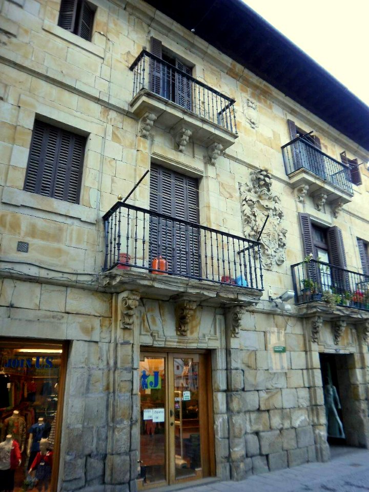 Mondragon - Palacio de Okendo 1