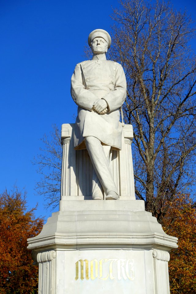 Moltke-Denkmal - Großer Tiergarten, Berlin, Germany - DSC09531
