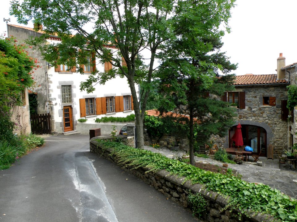 Montaigut-le-Blanc Bourg8
