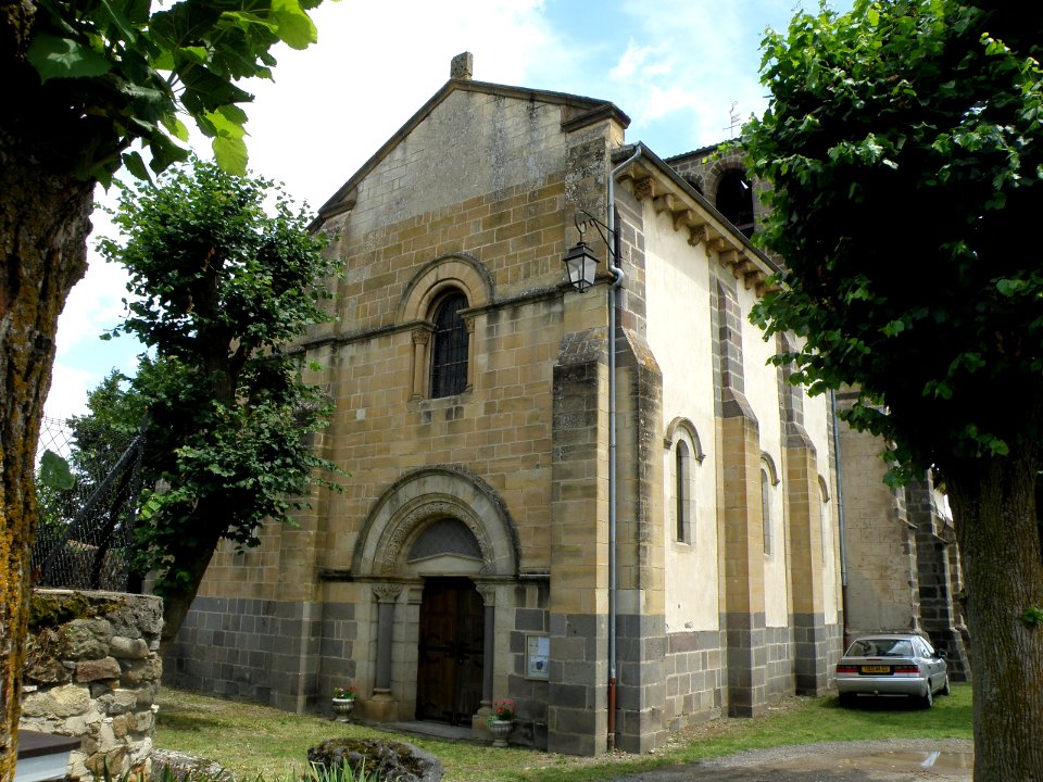 Montaigut-le-Blanc Église4