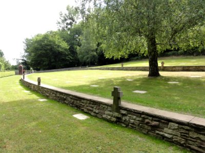 Montaigu (Aisne) Cimetière militaire allemand Montaigu II (04)