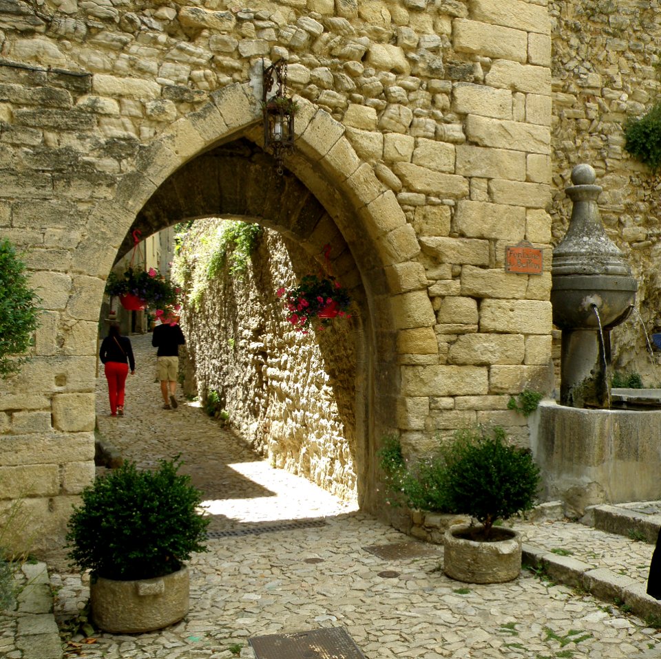 Montbrun-les-Bains Beffroi 4
