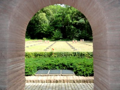 Montaigu (Aisne) Cimetière militaire allemand Montaigu I (12)