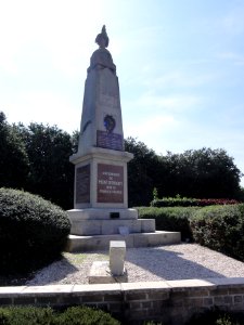 Mont-d'Origny (Aisne) monument aux morts