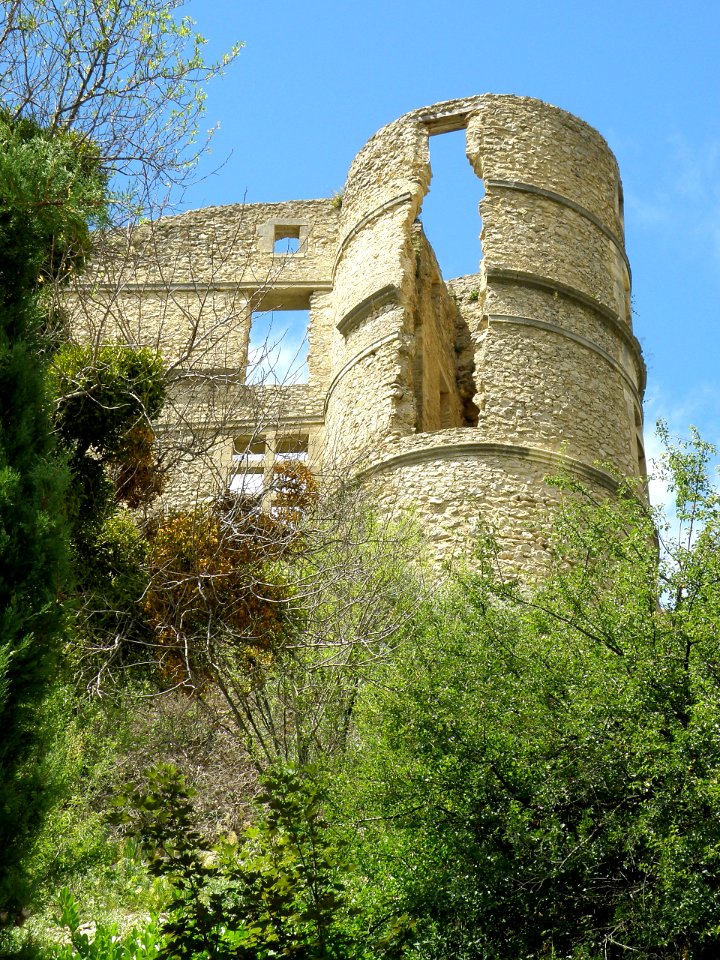 Montbrun-les-Bains Château 5