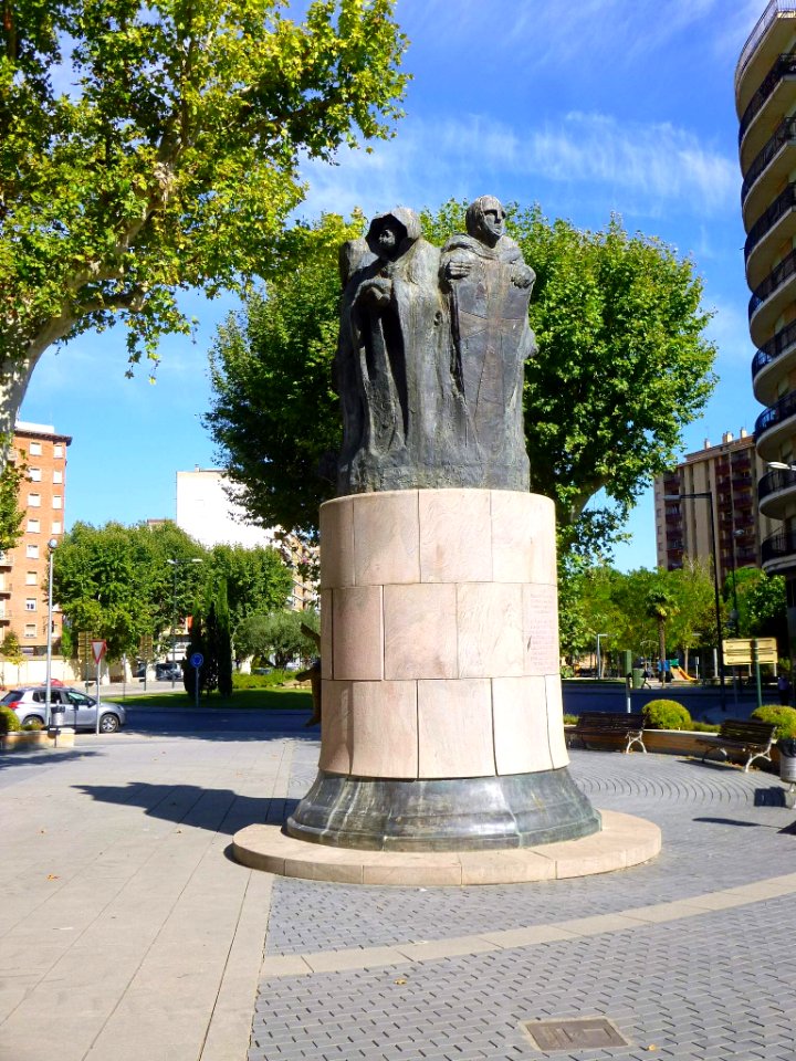 Monzón - Monumento a los Templarios 4