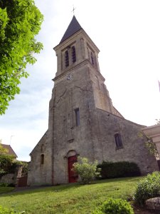Montchâlons (Aisne) église Saint-Pierre (01)
