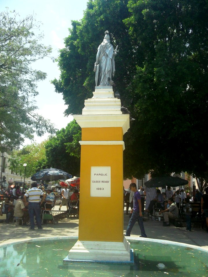 Monumento a los Héroes de la Guerra de Castas, Mérida, Yucatán (01a)