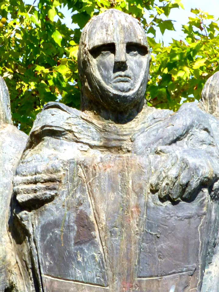 Monzón - Monumento a los Templarios 7