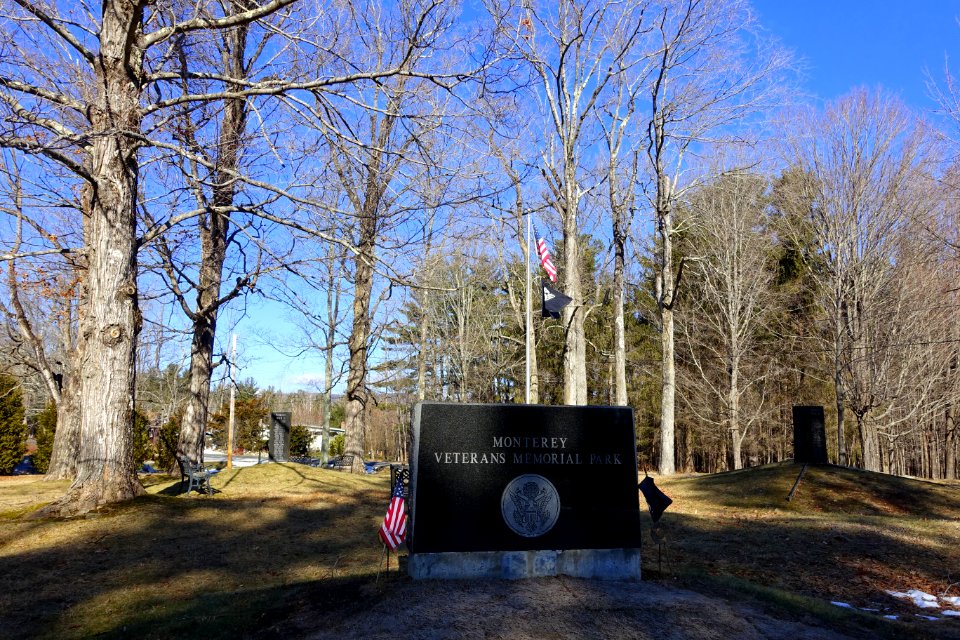 Monterey Veterans Memorial Park - Monterey, MA - DSC07348