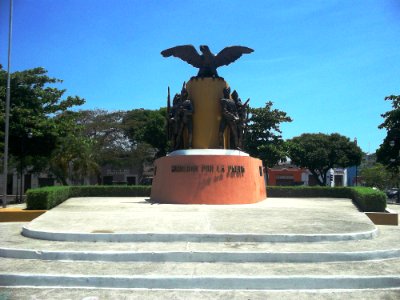 Monumento a los Niños Héroes, Mérida, Yucatán (01)