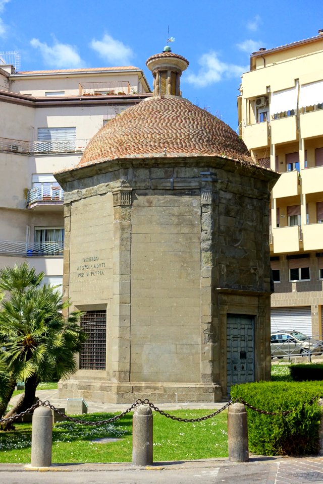 Monumento ai Caduti della Patria - Viterbo, Italy - DSC02183